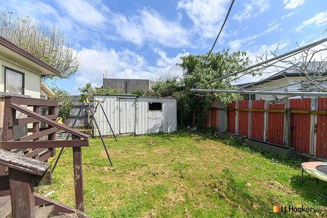 Photo of property in 2/190 Te Irirangi Drive, Flat Bush, Auckland, 2019