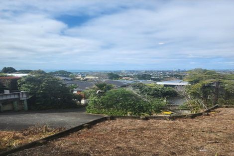 Photo of property in 21a Parr Terrace, Castor Bay, Auckland, 0620