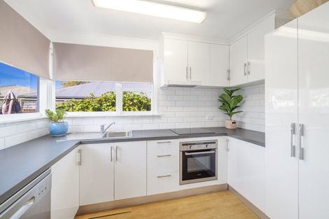 Photo of property in 1/48 Staveley Street, Avonhead, Christchurch, 8042