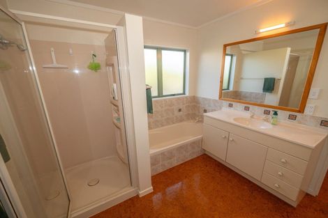 Photo of property in 14 Peninsula Parade, Hihi, Mangonui, 0494