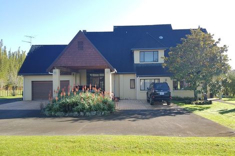 Photo of property in 165 Pine Valley Road, Dairy Flat, Silverdale, 0992