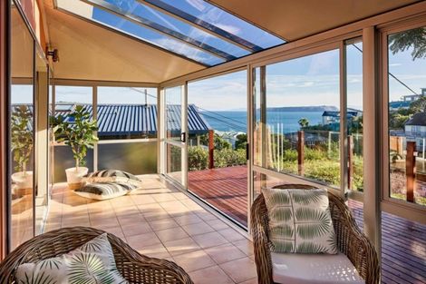 Photo of property in 18 Gordon Road, Plimmerton, Porirua, 5026