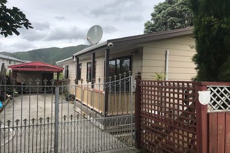 Photo of property in 3/12 Awamutu Grove, Waiwhetu, Lower Hutt, 5010