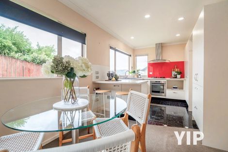 Photo of property in 50 Erlestoke Crescent, Churton Park, Wellington, 6037