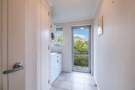 Photo of property in 37 Bradnor Meadows Drive, Swanson, Auckland, 0612