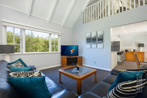 Photo of property in 11 Taupaki Road, Taupaki, 0782