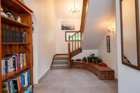 Photo of property in 32 Durham Drive, Havelock North, 4130