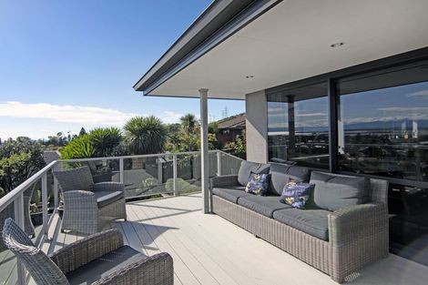 Photo of property in 7 Berkshire Place, Stoke, Nelson, 7011