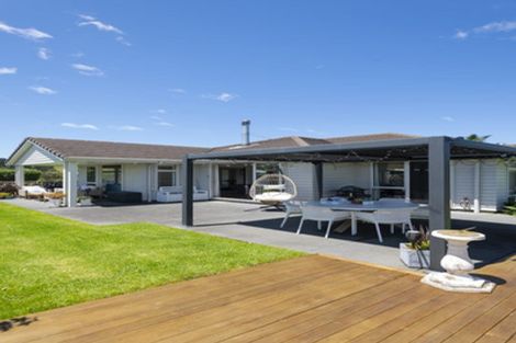 Photo of property in 1 Hamilton Drive, Wainui, Gisborne, 4010