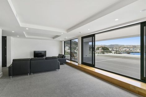 Photo of property in 6/308 Oriental Parade, Oriental Bay, Wellington, 6011