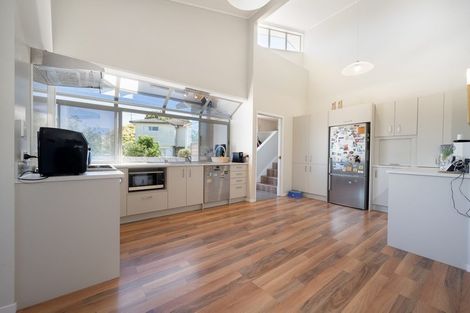 Photo of property in 2/24 Cranberry Place, Bucklands Beach, Auckland, 2012