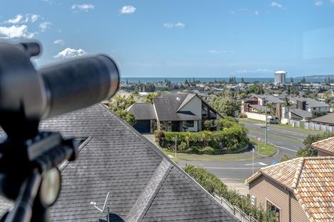 Photo of property in 3 Ashburn Close, Orewa, 0931