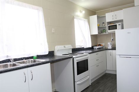 Photo of property in 1/41 Koromiko Street, New Lynn, Auckland, 0600