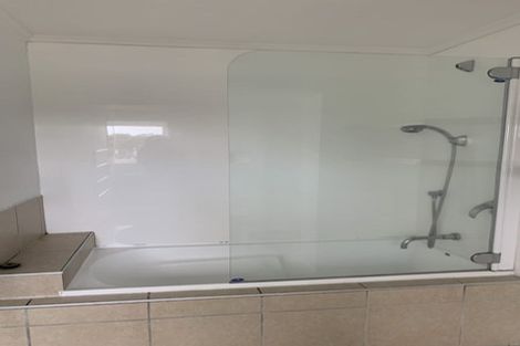 Photo of property in 65 Norwood Road, Bayswater, Auckland, 0622