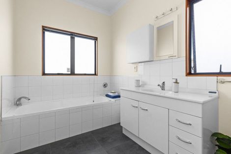 Photo of property in 1280 Howard Street, Parkvale, Hastings, 4122