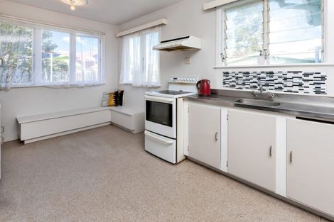 Photo of property in 15 Taraire Crescent, Otangarei, Whangarei, 0112