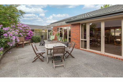 Photo of property in 14 Coolspring Way, Redwood, Christchurch, 8051