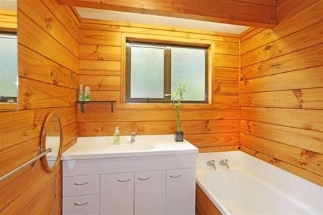 Photo of property in 20a Ostrich Farm Road, Pukekohe, 2676