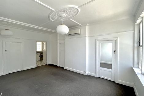 Photo of property in 3/136 Evans Bay Parade, Roseneath, Wellington, 6021