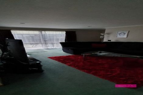 Photo of property in 8a Middlepark Road, Sockburn, Christchurch, 8042