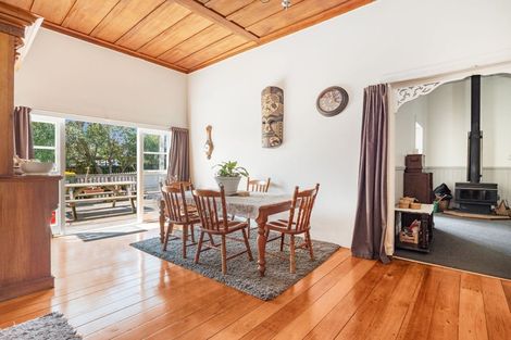 Photo of property in 57 Garfield Road, Helensville, 0800