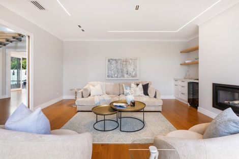 Photo of property in 32 Rahui Road, Greenhithe, Auckland, 0632