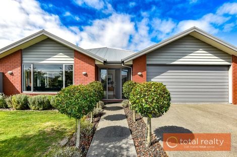 Photo of property in 8 Rosario Place, Aidanfield, Christchurch, 8025