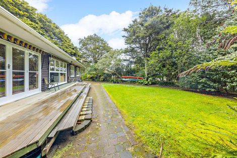 Photo of property in 11 Scenic Drive, Hillpark, Auckland, 2102