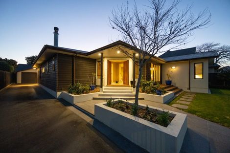 Photo of property in 42 Lincoln Terrace, Hokowhitu, Palmerston North, 4410