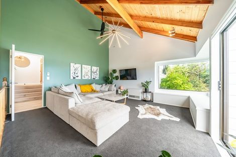 Photo of property in 45 The Crowsnest, Whitby, Porirua, 5024