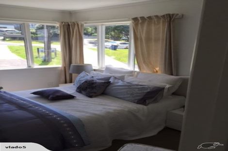 Photo of property in 1/80 Seaview Road, Castor Bay, Auckland, 0620