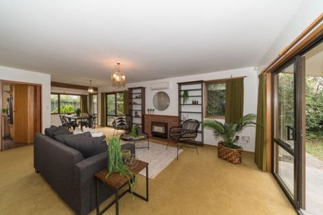 Photo of property in 142 Victoria Avenue, Hokowhitu, Palmerston North, 4410