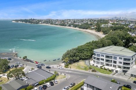 Photo of property in 1/7 The Promenade, Takapuna, Auckland, 0622