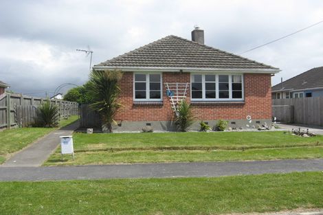 Photo of property in 31 Lambeth Crescent, Redwood, Christchurch, 8051