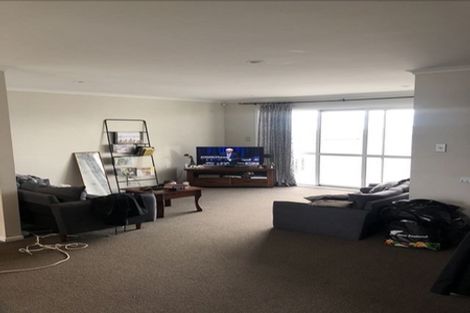 Photo of property in 9 Panakenake Way, Flat Bush, Auckland, 2019