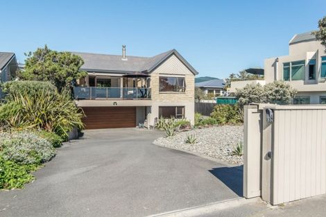 Photo of property in 82 Marine Parade, Paraparaumu Beach, Paraparaumu, 5032