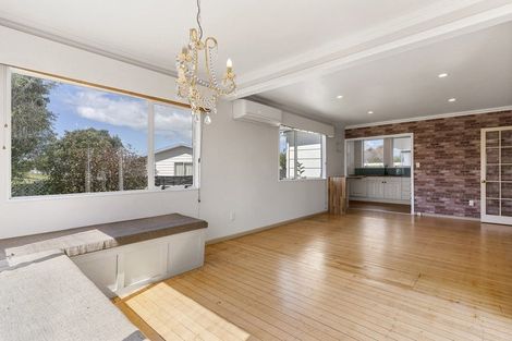 Photo of property in 302 Dickson Road, Papamoa Beach, Papamoa, 3118