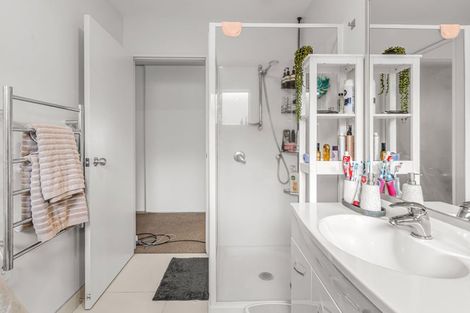 Photo of property in 17 Kotuku Crescent, Takanini, 2112