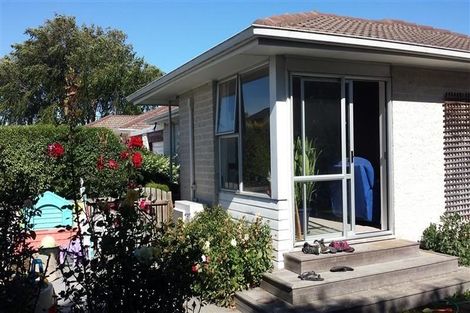 Photo of property in 2/27 Gardiners Road, Bishopdale, Christchurch, 8051