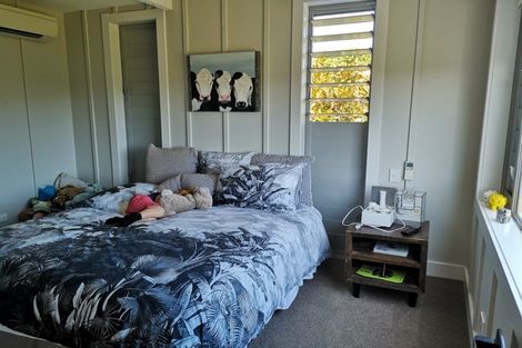 Photo of property in 73 Keanes Road, Maraetai, Howick, 2571