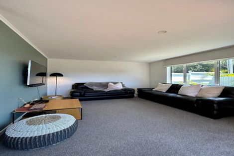 Photo of property in 6 Channel View Road, Campbells Bay, Auckland, 0630