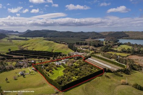 Photo of property in 32 Julian Road, Onemana, Whangamata, 3691