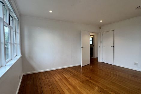 Photo of property in 2 Leander Road, Bayswater, Auckland, 0622
