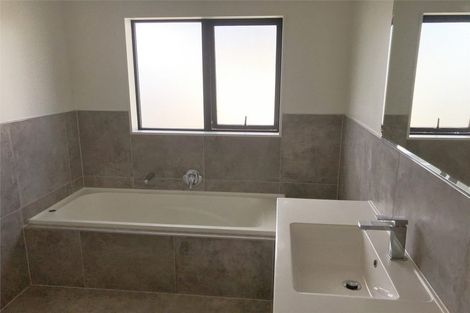 Photo of property in 34 Longbow Terrace, Flagstaff, Hamilton, 3210