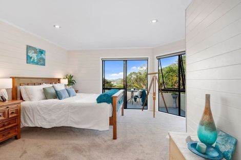 Photo of property in 23 Ngarahana Avenue, Paremoremo, Auckland, 0632