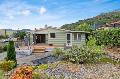 Photo of property in 8 Lawrence Street, Havelock, 7100