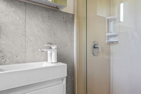 Photo of property in 11a Woodstock Place, Russley, Christchurch, 8042