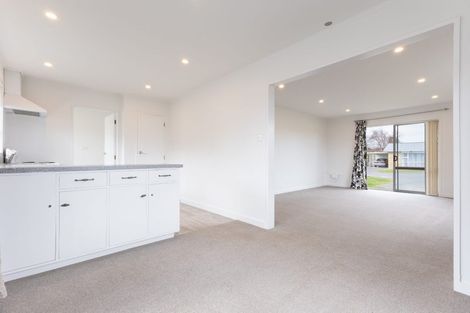 Photo of property in 8 Winiata Place, Otaki, 5512