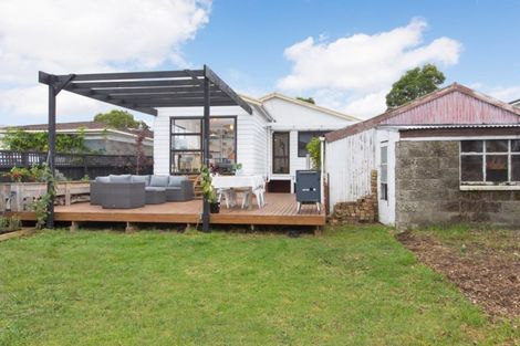 Photo of property in 253 Meola Road, Point Chevalier, Auckland, 1022