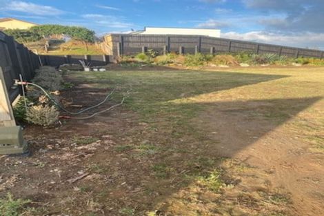 Photo of property in 55 Seagrass Place, Otaki Beach, Otaki, 5512